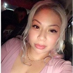 Meet your Posher, Antonia